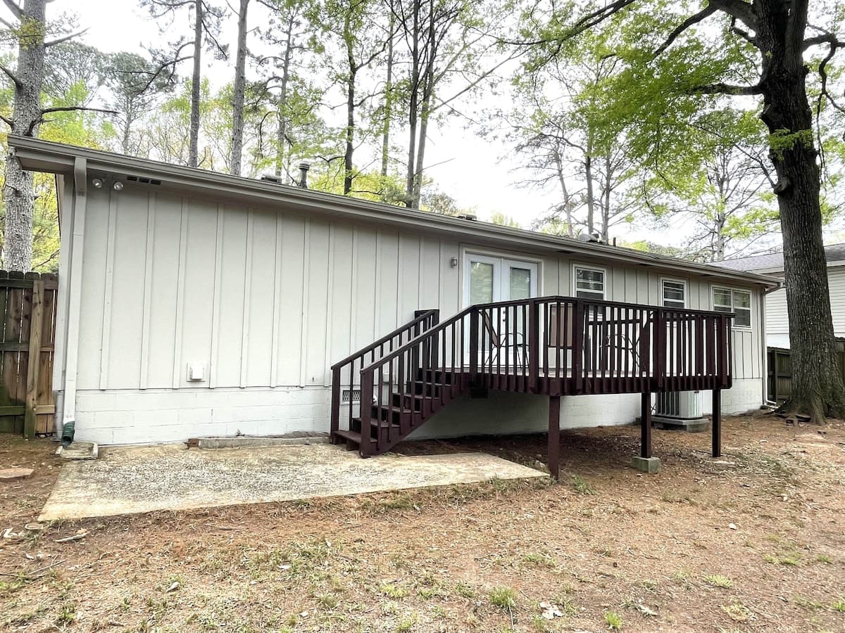 Back Exterior & Deck