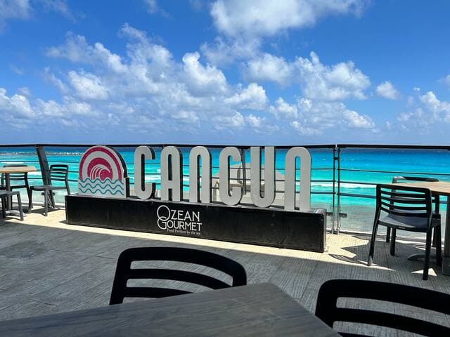 Amazing view from the food court next door at The Forum. Grab a bite and cocktail and enjoy the picture perfect water!