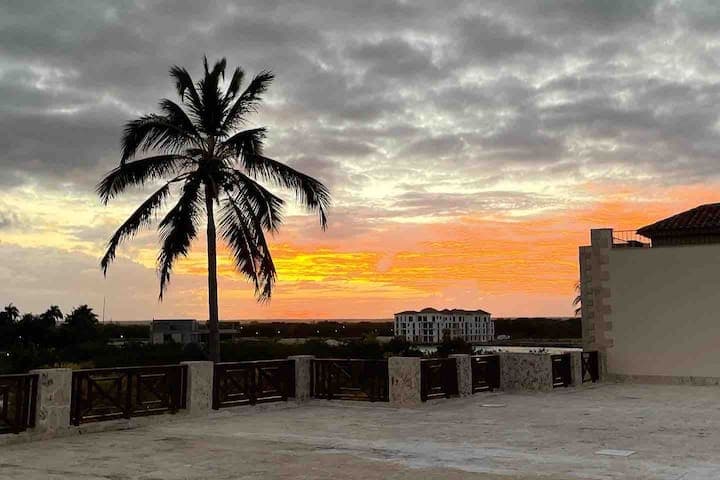 Sunset views for days.