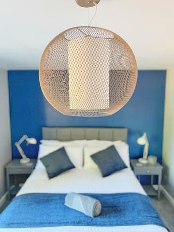 Comfy modern semi-detached | 400Mb WiFi | Parking