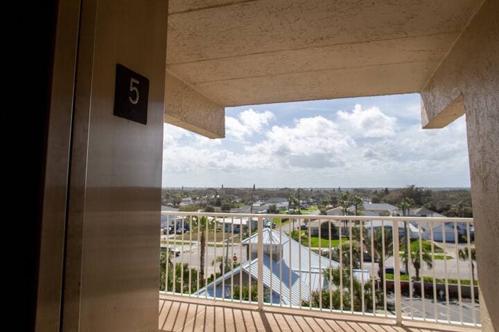 View from 5th floor getting off elevator