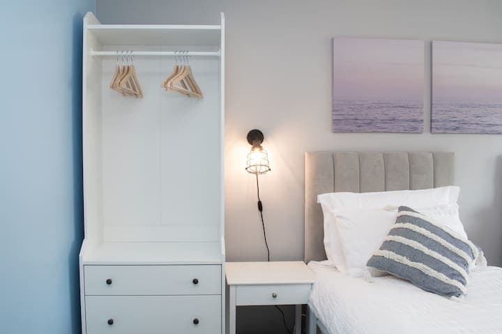 Comfy modern semi-detached | 400Mb WiFi | Parking