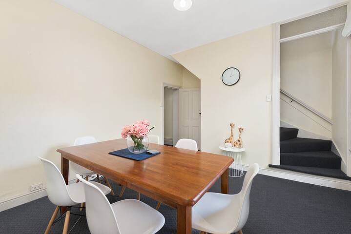 Warwick Terrace - Hobart