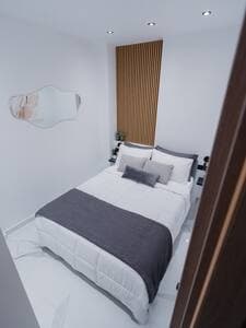 A room made for rest and reset.
For more relaxing moments and inspiration, check out our videos at @CapraEurope.