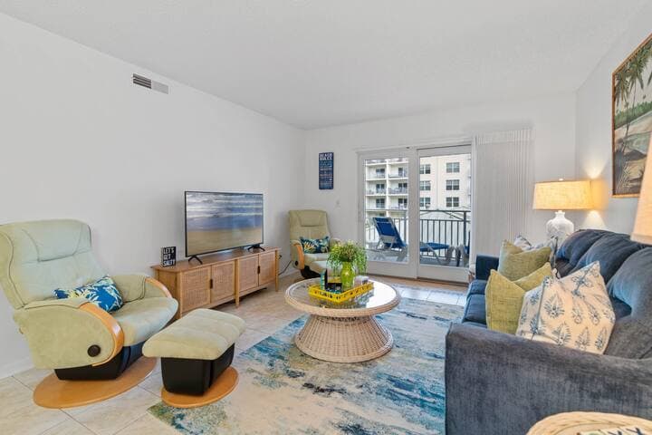 Direct Beach Access | Two Pools | Dogs Welcome