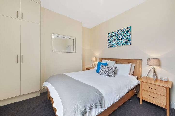 Warwick Terrace - Hobart