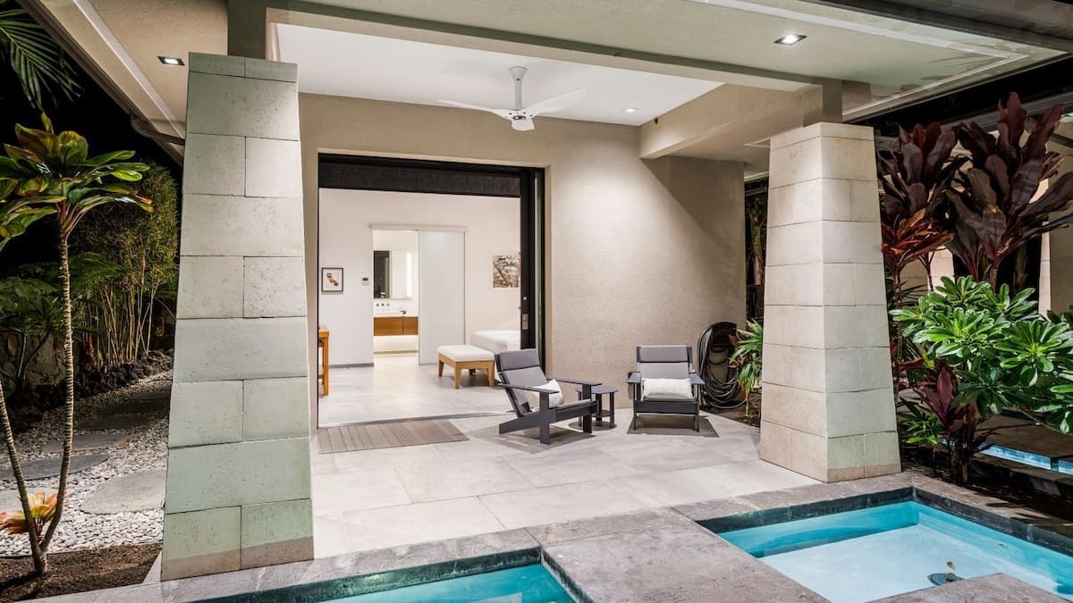 Lanai off of Bedroom 5 (Ohana) and courtyard