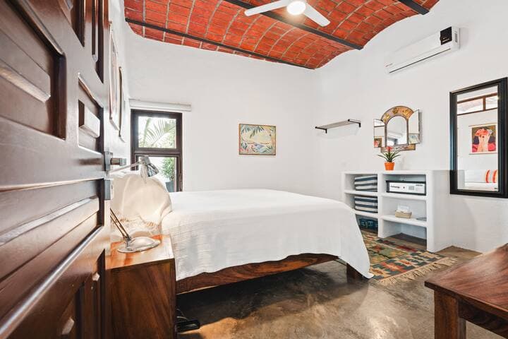 Casa Yaka Courtyard Villa w/pool Near the beach!