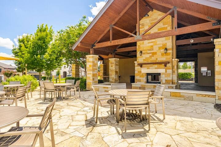 Club house amenities:
- Infinity pool
- Table and chairs
- Restrooms
- Playground
- Walking trails