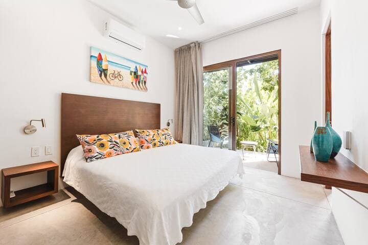 Stylish condo on the pool, near beach at Casa Yaka