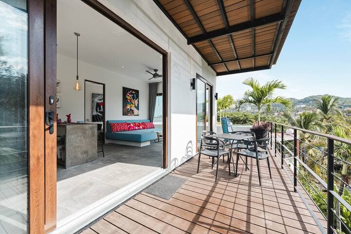 Luxe Penthouse; 2 Pools, Ocean Views at Casa Yaka