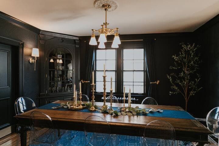 Hillcrest House: Elegance in the Heart of Highland