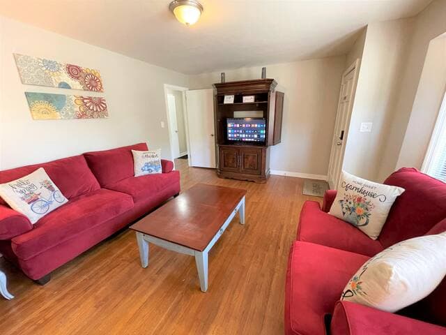 Spacious living room