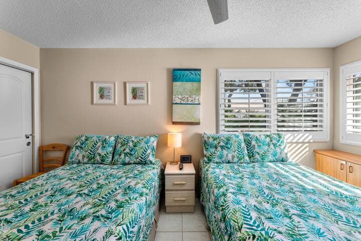 Sea Woods Beachside villa, 3 pools + amenities!
