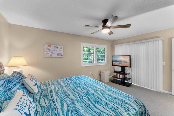 Sea Woods Beachside villa, 3 pools + amenities!