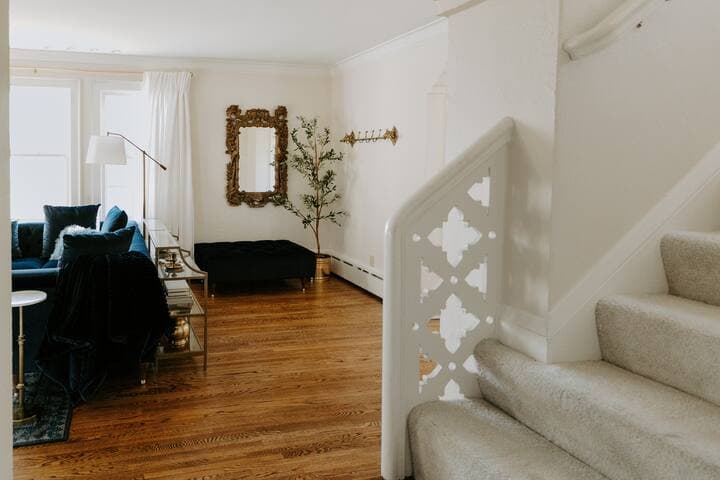 Hillcrest House: Elegance in the Heart of Highland