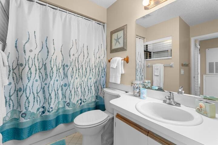 Sea Woods Beachside villa, 3 pools + amenities!