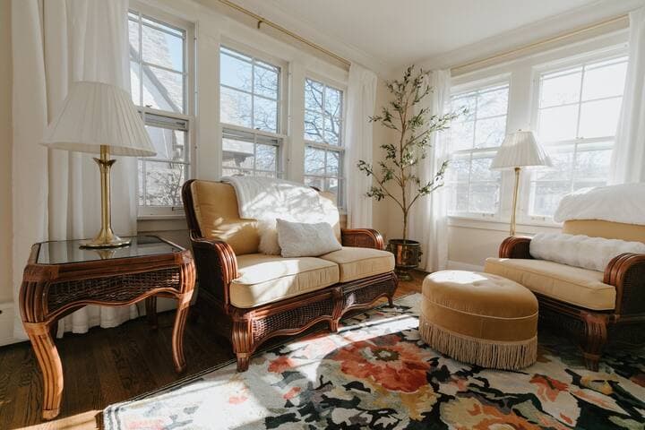 Hillcrest House: Elegance in the Heart of Highland