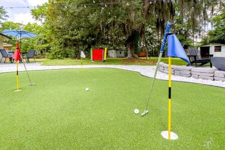 Private putting green, and large backyard. Fun for all ages!