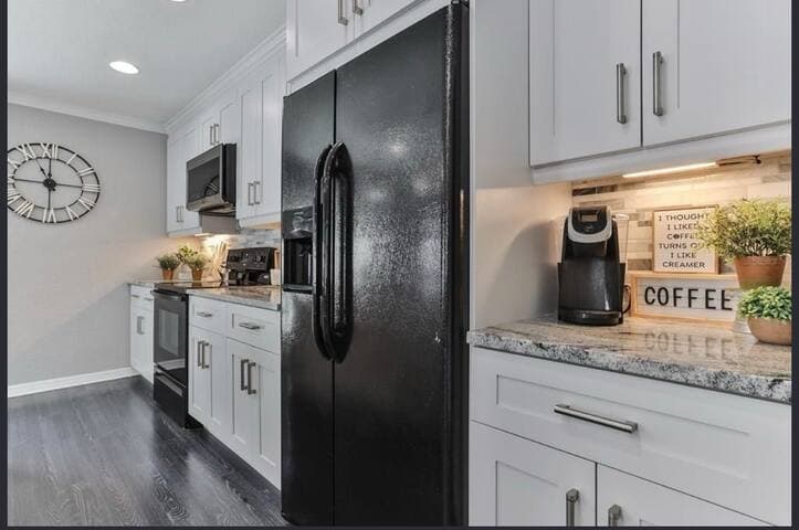 Attention Snowbirds: Beachside Pool House