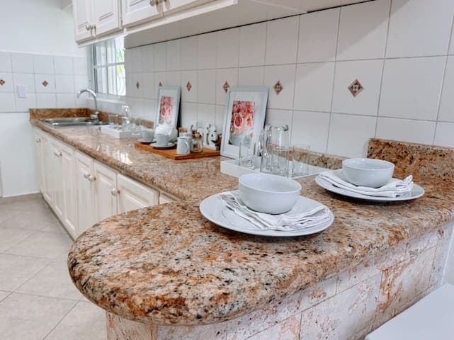 Walk to Beach, Dining, Shops, Pool View & Backyard