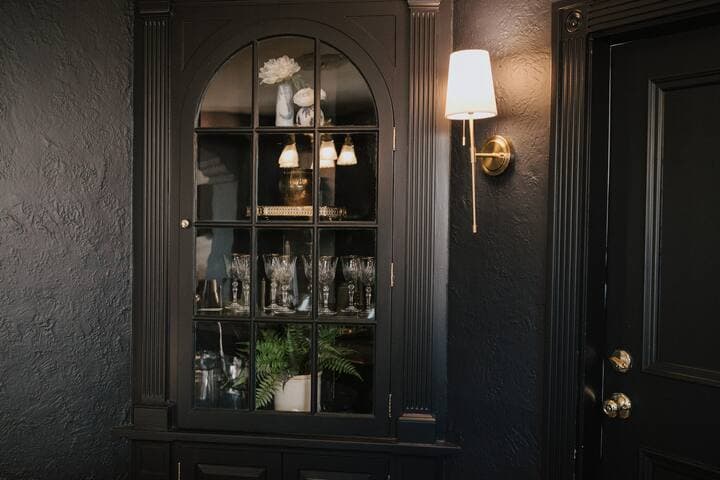 Hillcrest House: Elegance in the Heart of Highland