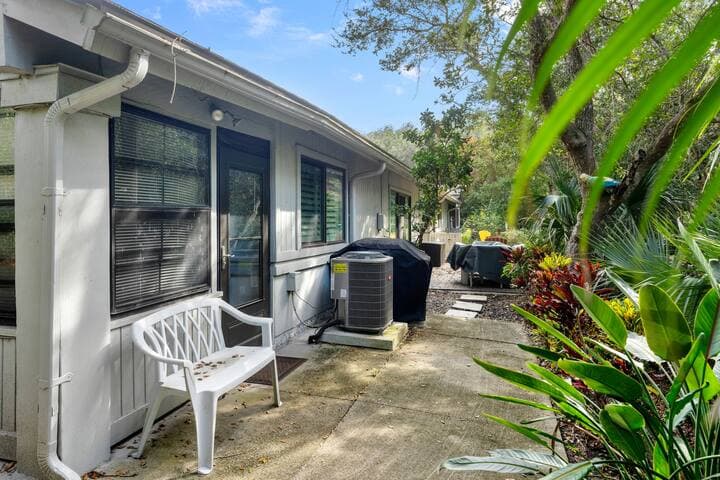 Sea Woods Beachside villa, 3 pools + amenities!