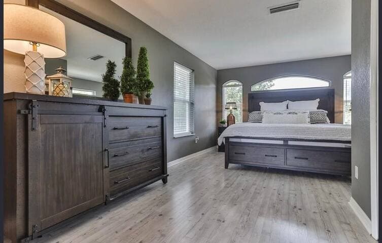 Attention Snowbirds: Beachside Pool House