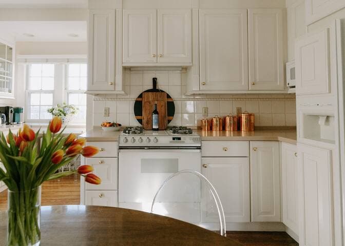 Hillcrest House: Elegance in the Heart of Highland