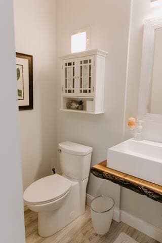 Lakeside Retreat | Modern Stay on Goose Lake