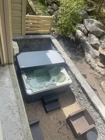 Pocono Retreat -1 Mile to Lake and Skiing!