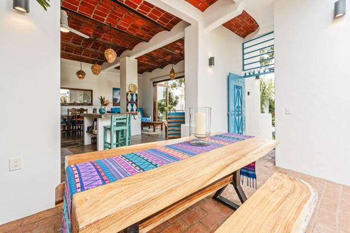 Casa Yaka Courtyard Villa w/pool Near the beach!