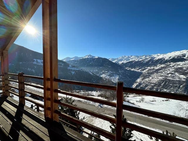 Super Cozy Chalet with WoW view - 12 min from Ski