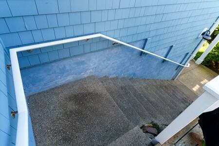 Outdoor stairway to king bedroom off of hottub patio and the ADU queen bedroom