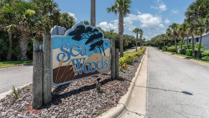 Sea Woods Beachside villa, 3 pools + amenities!