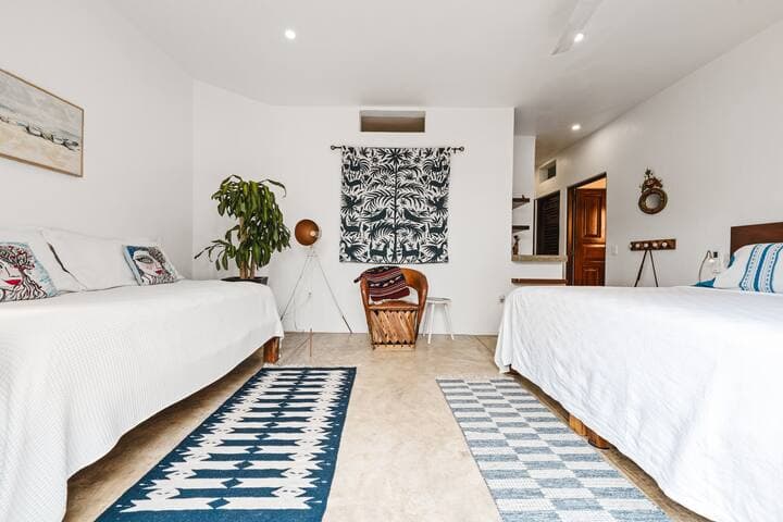 Casa Yaka Courtyard Villa w/pool Near the beach!