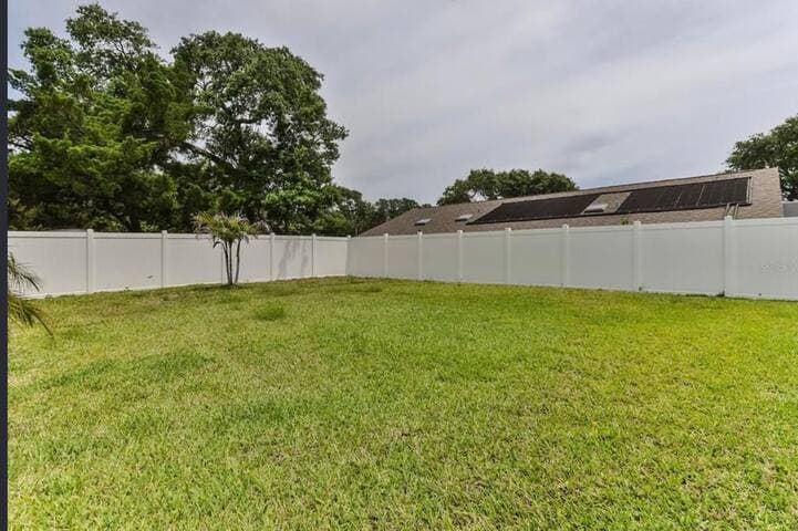 Attention Snowbirds: Beachside Pool House