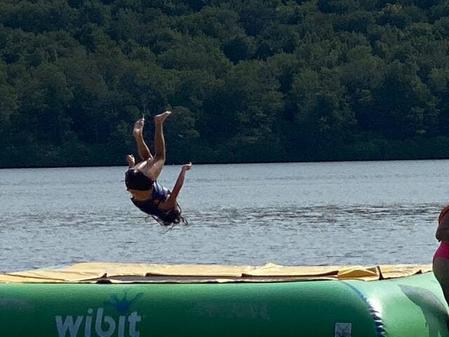 Pocono Retreat -1 Mile to Lake and Skiing!