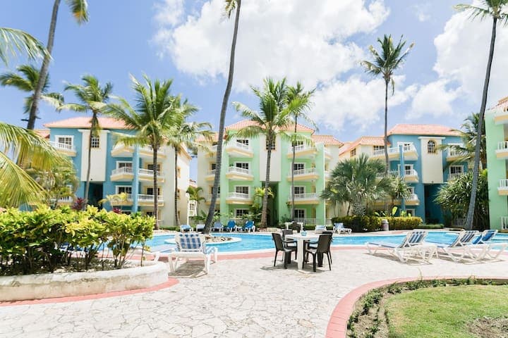 Sit back and relax as you soak up the sun and imagine yourself in a tropical paradise. 
Congratulations, you're already here.