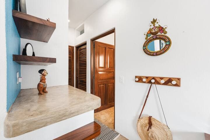 Casa Yaka Courtyard Villa w/pool Near the beach!