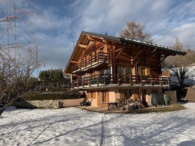 Familly Chalet for 8-12 persons - 12 min from ski