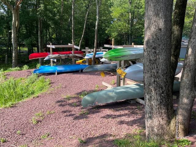 Pocono Retreat -1 Mile to Lake and Skiing!