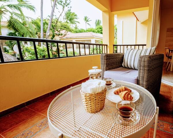 50 Steps to Private Beach Poolside Rooftop Terrace