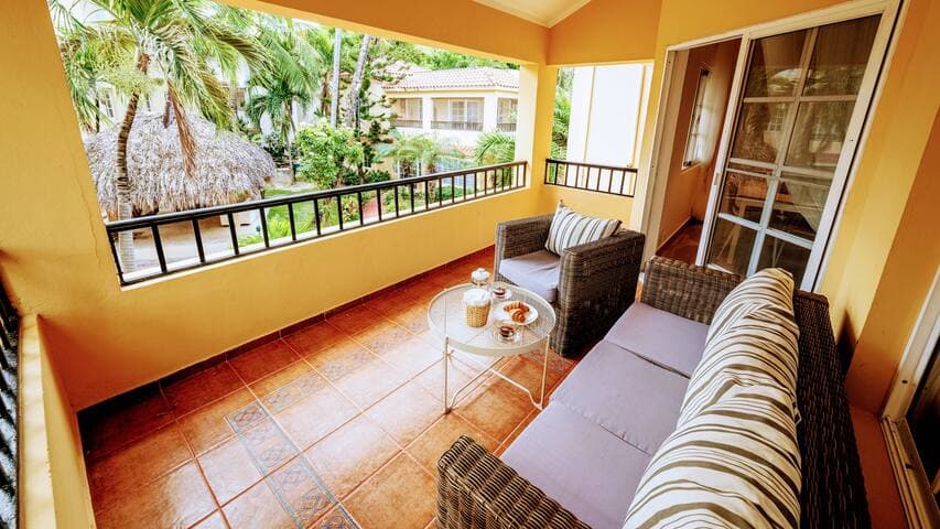 50 Steps to Private Beach Poolside Rooftop Terrace