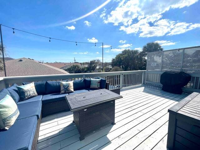 Seaside Pool House: Steps to Beach, Private Yard