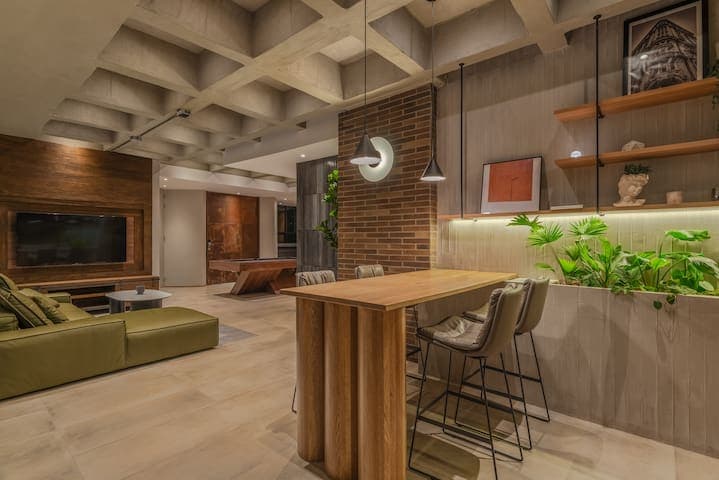 CasaOded #2 Urban Loft, Huge Living +Jacuzzi Patio
