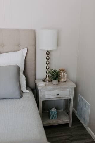 Como Flat | 5 min Walk to State Fair & Como Zoo