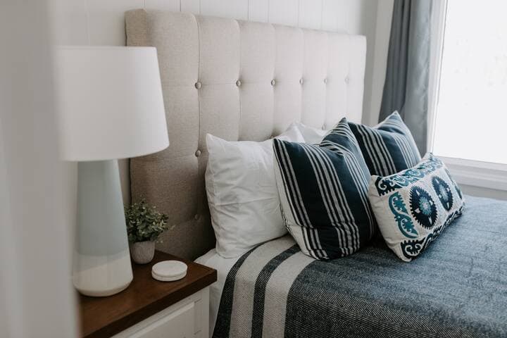 Como Flat | 5 min Walk to State Fair & Como Zoo