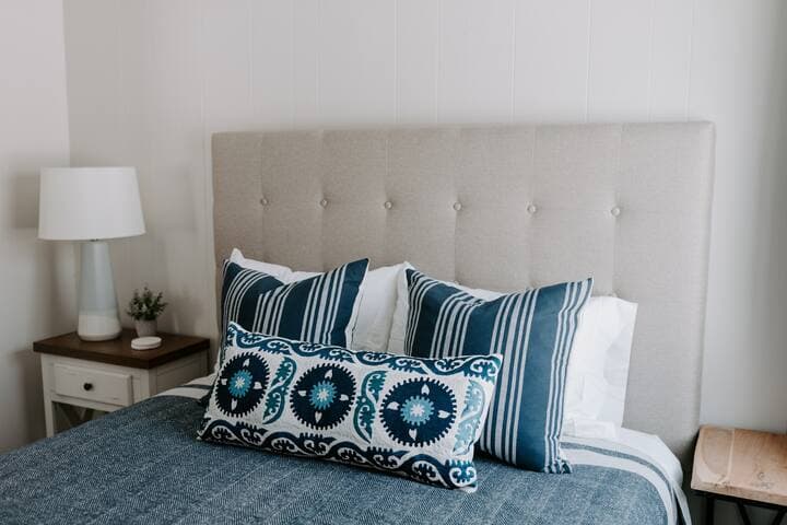 Como Flat | 5 min Walk to State Fair & Como Zoo