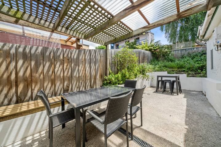 Vintage Terrace - Hobart